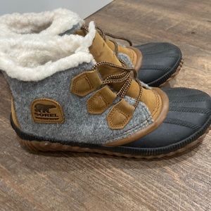 Sorel boots. Size 7 women.